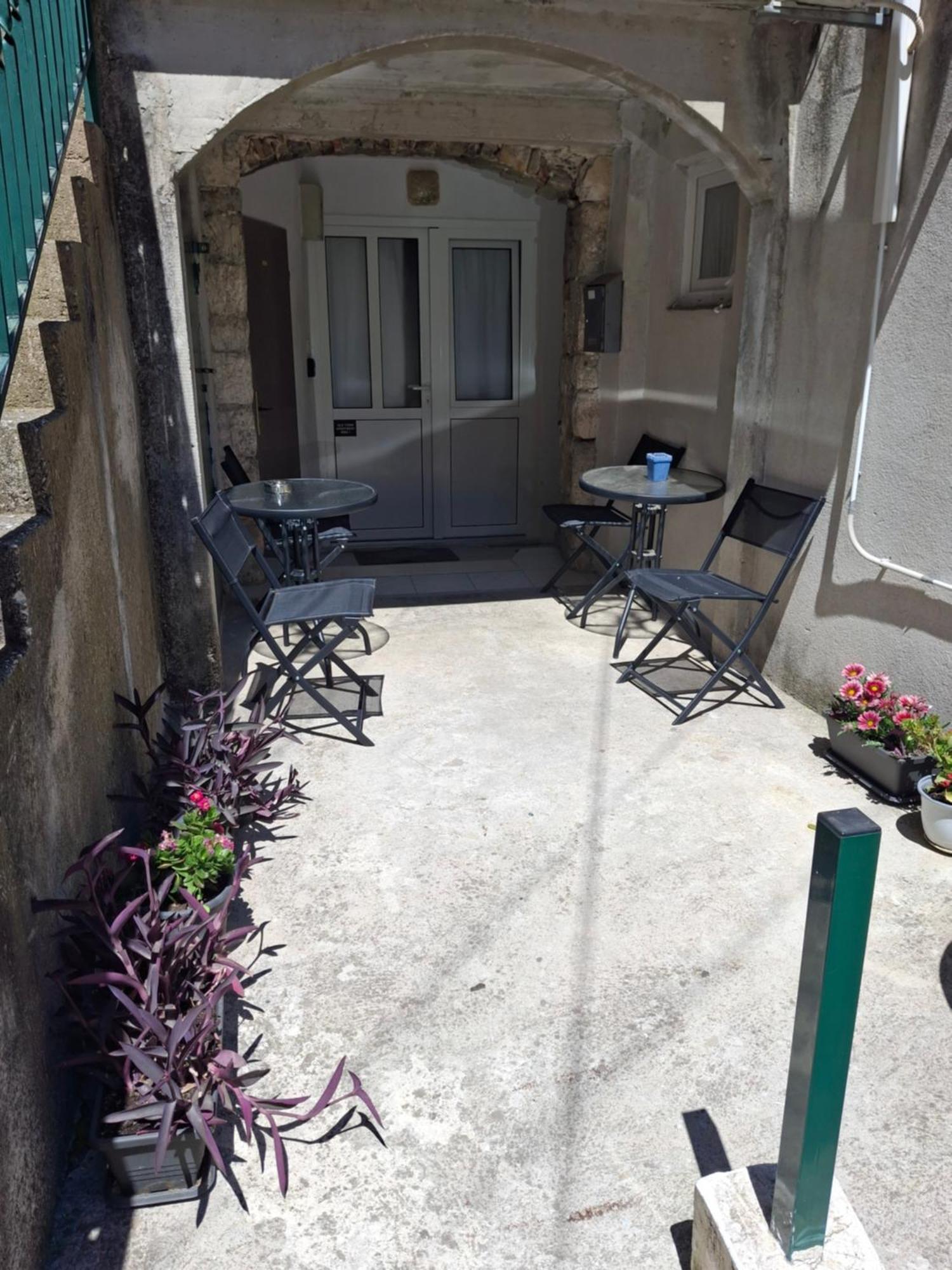 Old Town Apartment Nina 1 스플리트 외부 사진